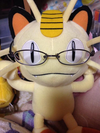 Illustration for article titled Pokémon Wearing Glasses Is a Meme